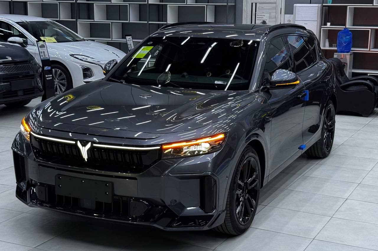 Voyah Free Hybrid exterior